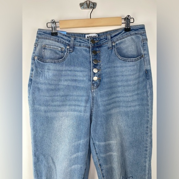 Abound Mom Jeans High Waist Button Fly size 29 - Picture 4 of 10